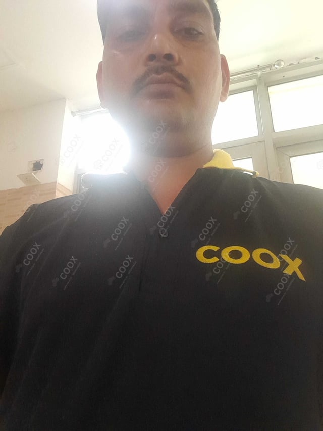 Chef from COOX at bookings. Professional cooks chefs at home