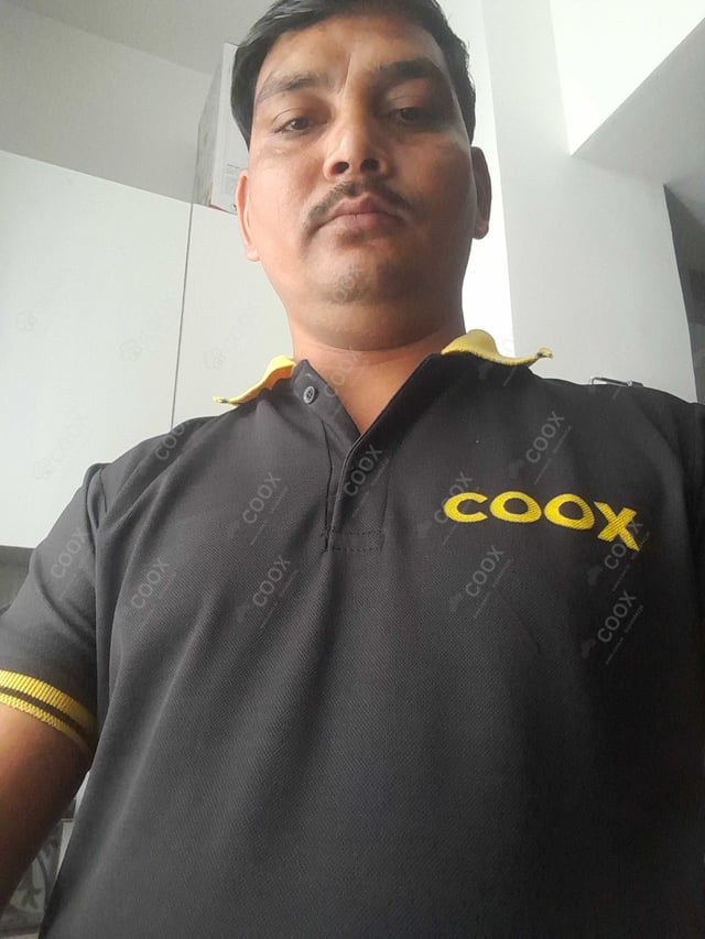 Chef from COOX at bookings. Professional cooks chefs at home