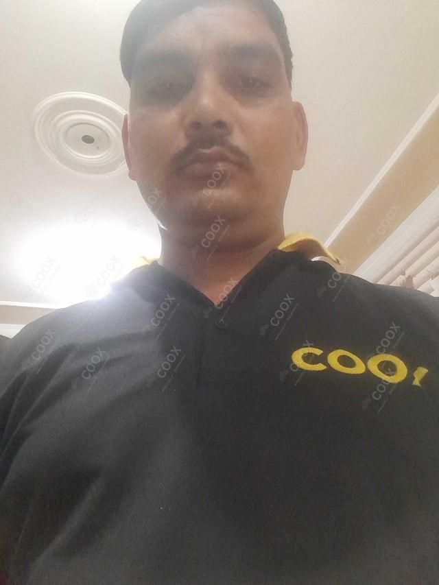 Chef from COOX at bookings. Professional cooks chefs at home