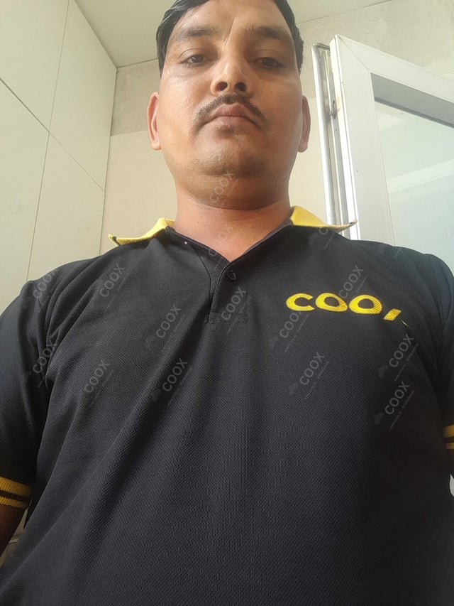 Chef from COOX at bookings. Professional cooks chefs at home