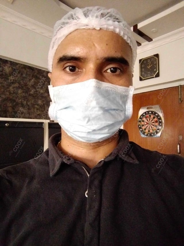 Chef from COOX at bookings. Professional cooks chefs at home