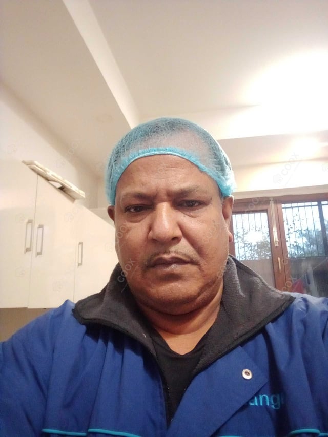 Chef from COOX at bookings. Professional cooks chefs at home