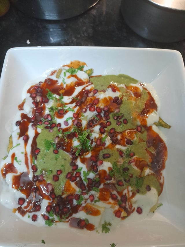 Delicious Palak Papdi Chaat prepared by COOX
