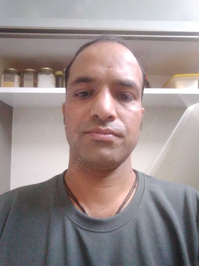 Chef from COOX at bookings. Professional cooks chefs at home