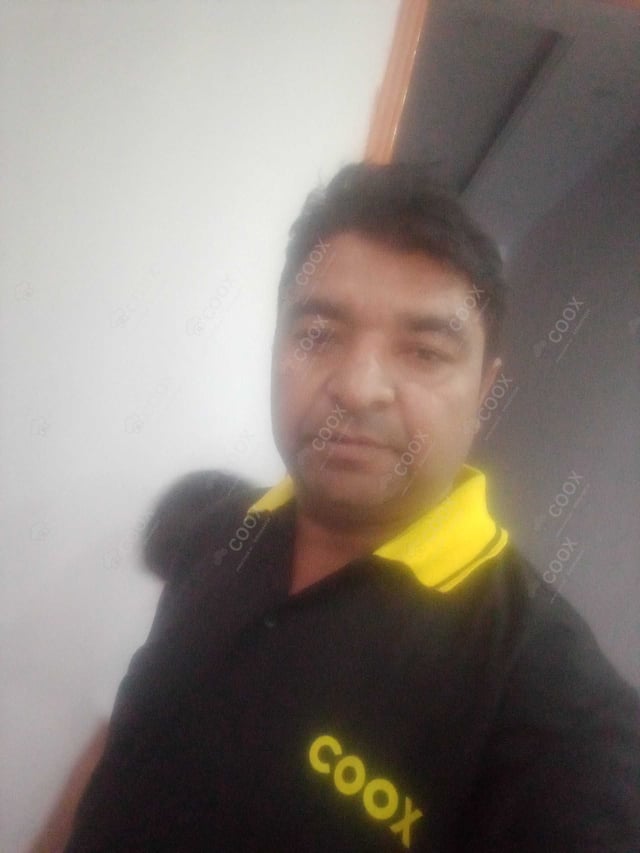 Chef from COOX at bookings. Professional cooks chefs at home