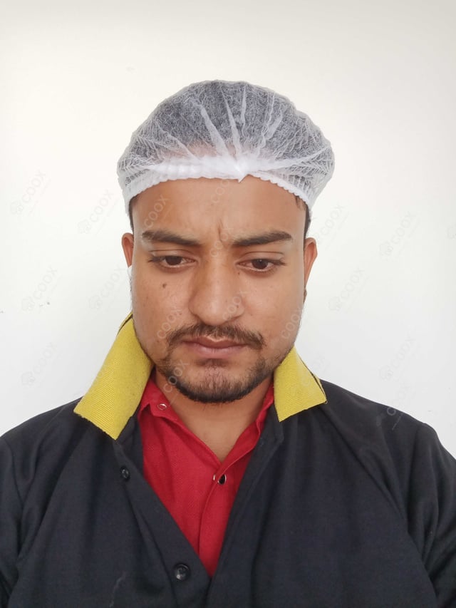 Chef from COOX at bookings. Professional cooks chefs at home