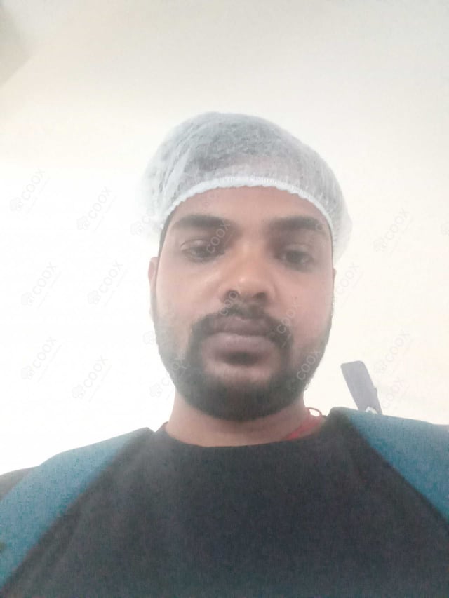 Chef from COOX at bookings. Professional cooks chefs at home