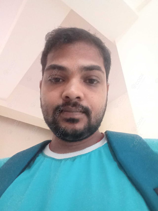 Chef from COOX at bookings. Professional cooks chefs at home