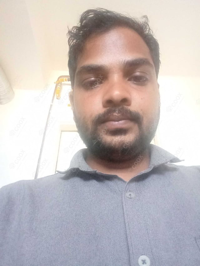 Chef from COOX at bookings. Professional cooks chefs at home