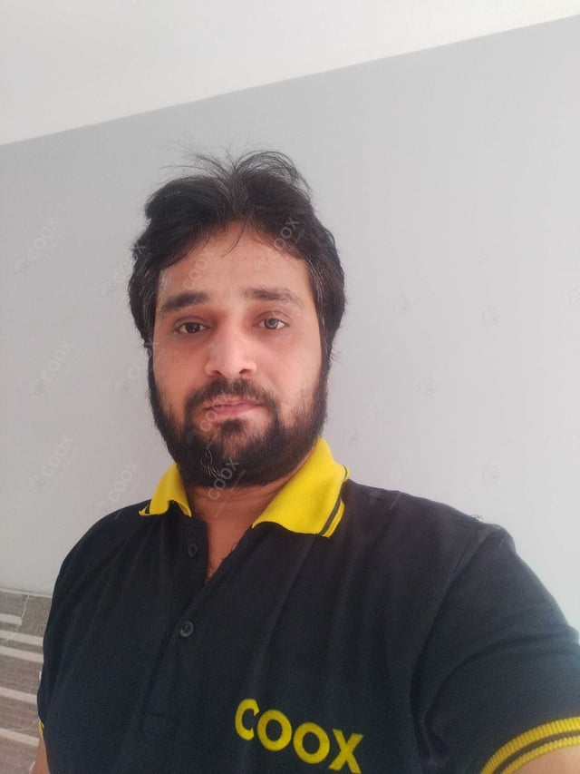 Chef from COOX at bookings. Professional cooks chefs at home