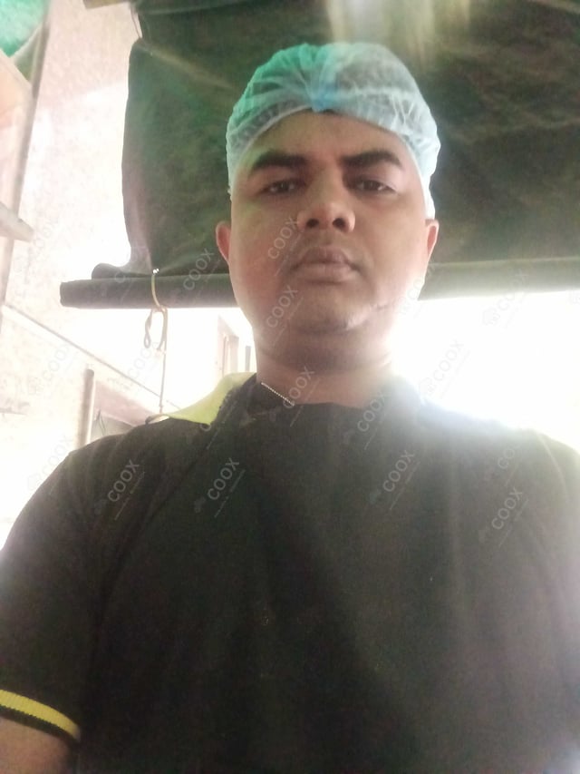 Chef from COOX at bookings. Professional cooks chefs at home