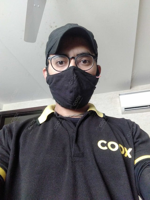 Chef from COOX at bookings. Professional cooks chefs at home