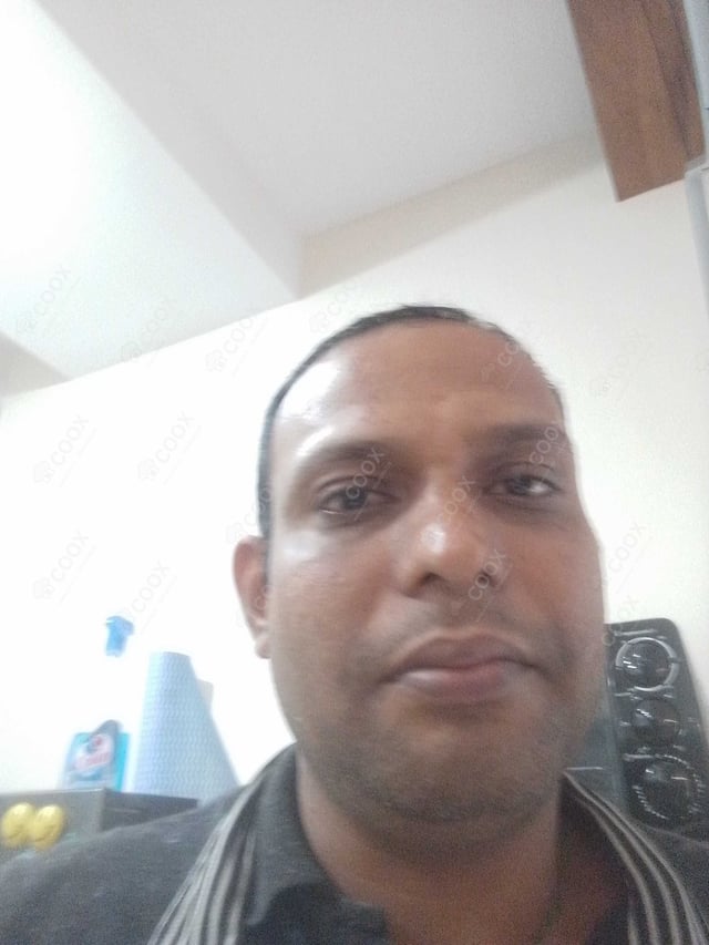 Chef from COOX at bookings. Professional cooks chefs at home