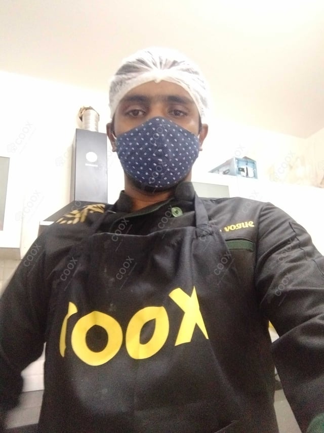 Chef from COOX at bookings. Professional cooks chefs at home