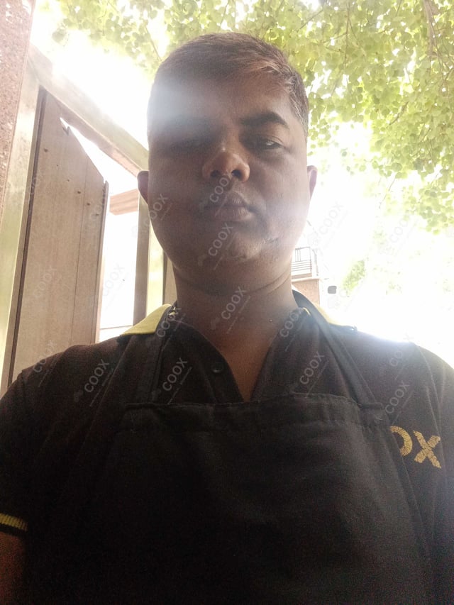 Chef from COOX at bookings. Professional cooks chefs at home