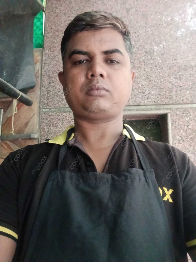 Chef from COOX at bookings. Professional cooks chefs at home