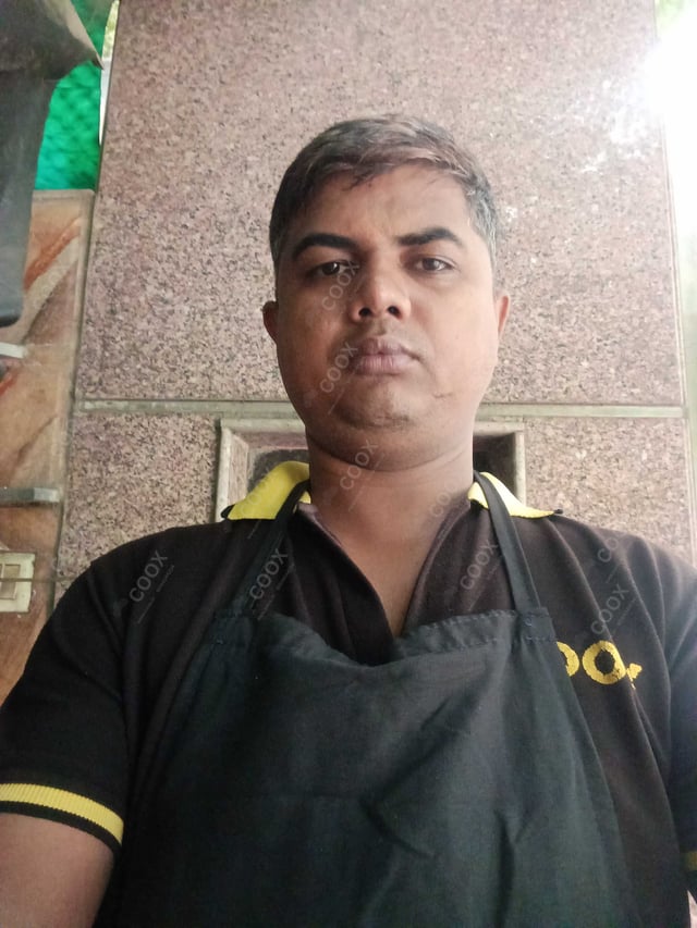 Chef from COOX at bookings. Professional cooks chefs at home