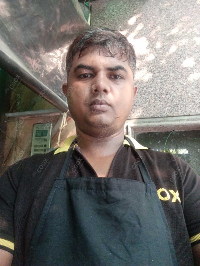Chef from COOX at bookings. Professional cooks chefs at home
