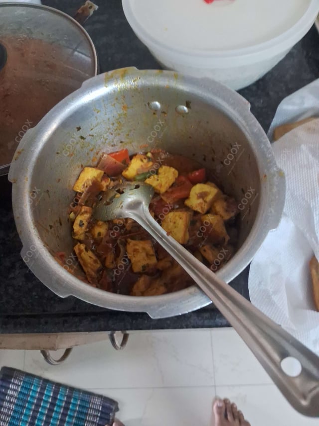 Delicious Kadhai Paneer prepared by COOX