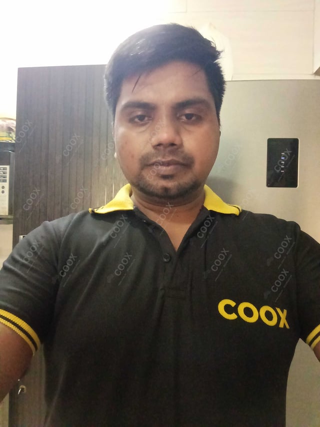 Chef from COOX at bookings. Professional cooks chefs at home