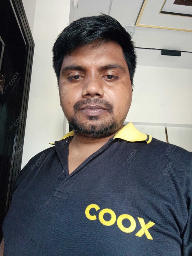 Chef from COOX at bookings. Professional cooks chefs at home