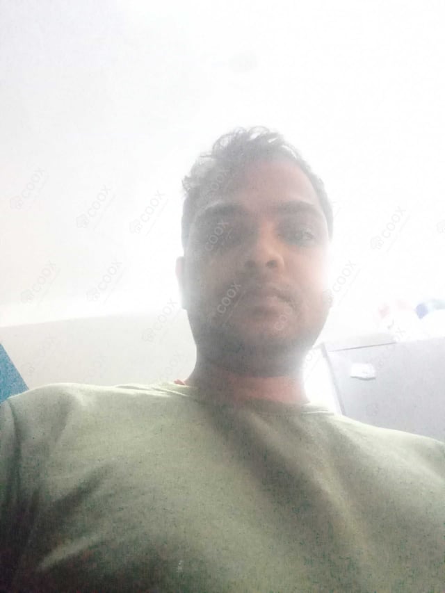 Chef from COOX at bookings. Professional cooks chefs at home
