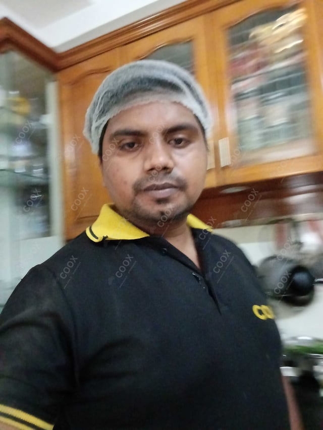 Chef from COOX at bookings. Professional cooks chefs at home