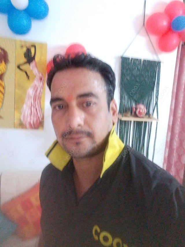 Chef from COOX at bookings. Professional cooks chefs at home