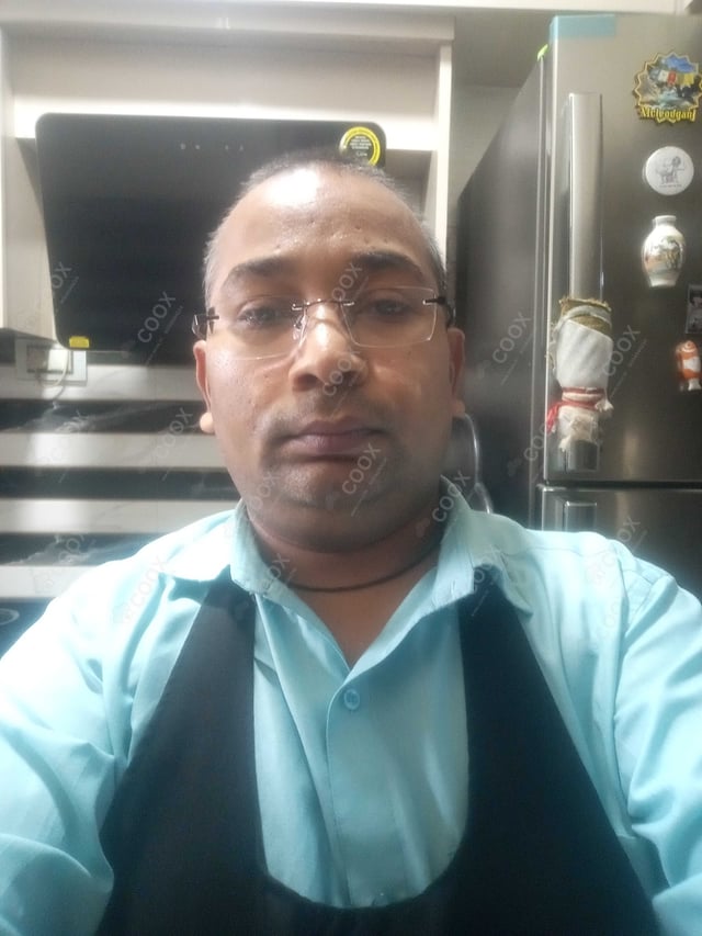 Chef from COOX at bookings. Professional cooks chefs at home