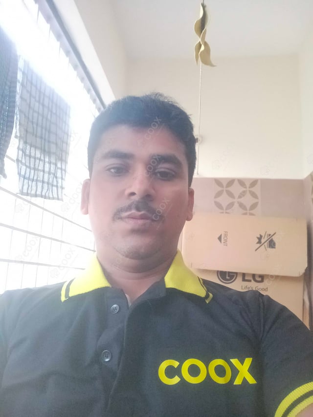 Chef from COOX at bookings. Professional cooks chefs at home