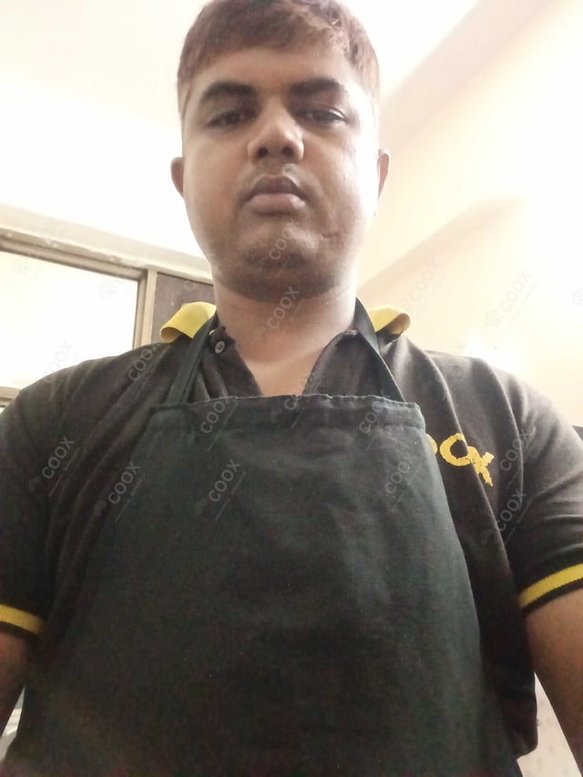 Chef from COOX at bookings. Professional cooks chefs at home