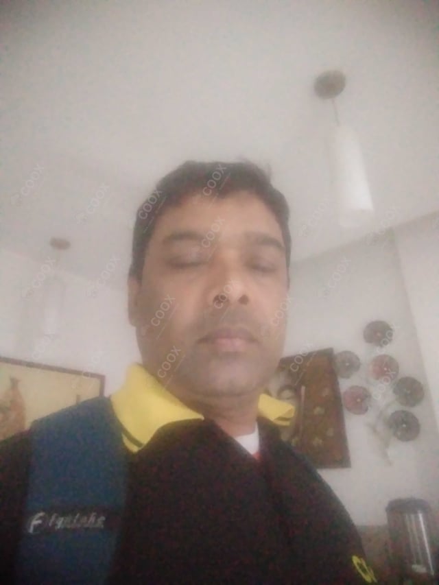 Chef from COOX at bookings. Professional cooks chefs at home