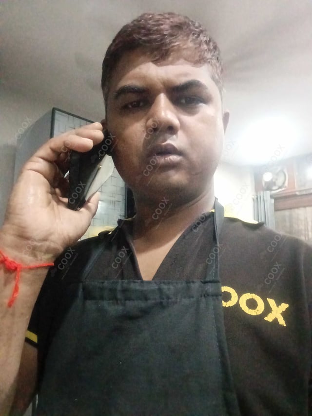 Chef from COOX at bookings. Professional cooks chefs at home