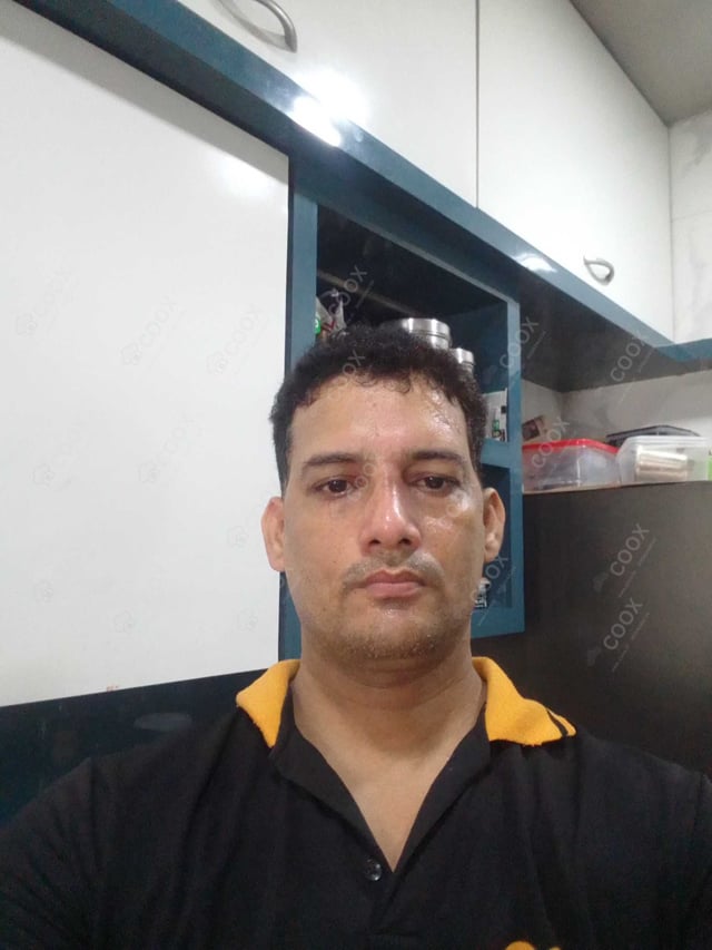 Chef from COOX at bookings. Professional cooks chefs at home