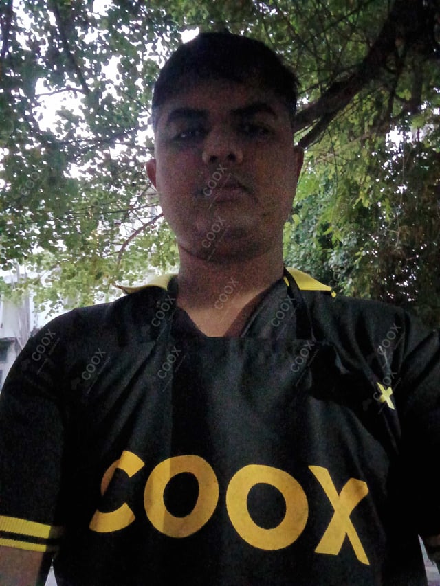 Chef from COOX at bookings. Professional cooks chefs at home