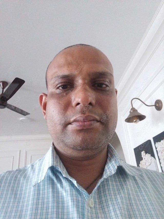 Chef from COOX at bookings. Professional cooks chefs at home