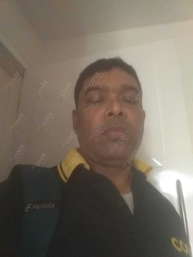 Chef from COOX at bookings. Professional cooks chefs at home