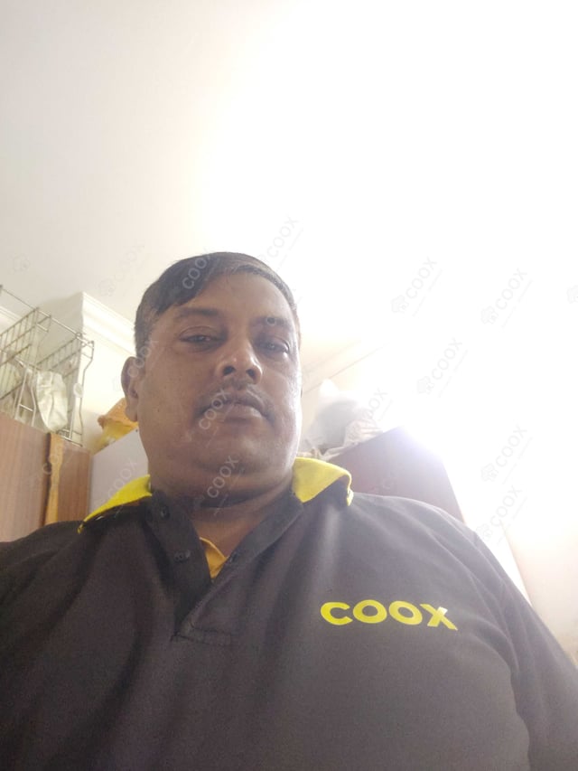 Chef from COOX at bookings. Professional cooks chefs at home