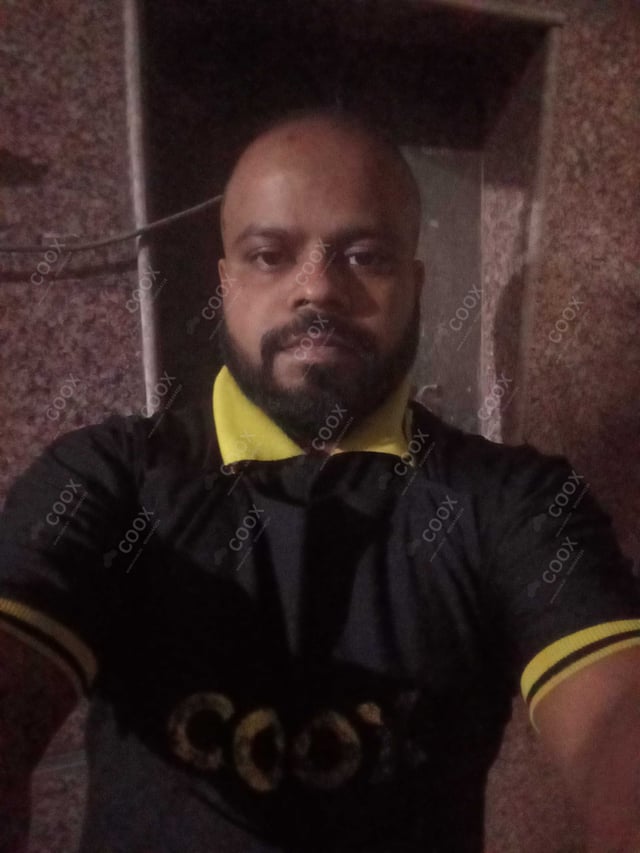 Chef from COOX at bookings. Professional cooks chefs at home