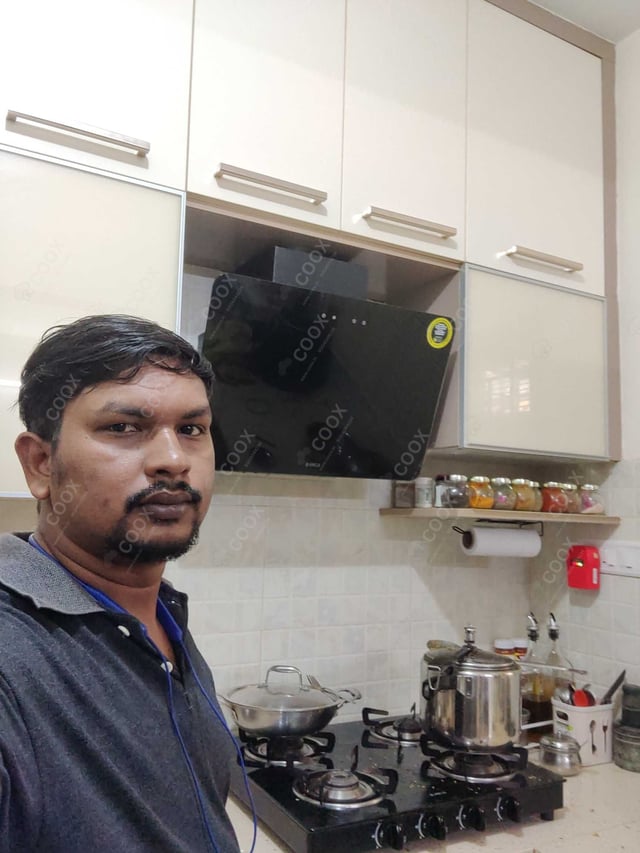 Chef from COOX at bookings. Professional cooks chefs at home