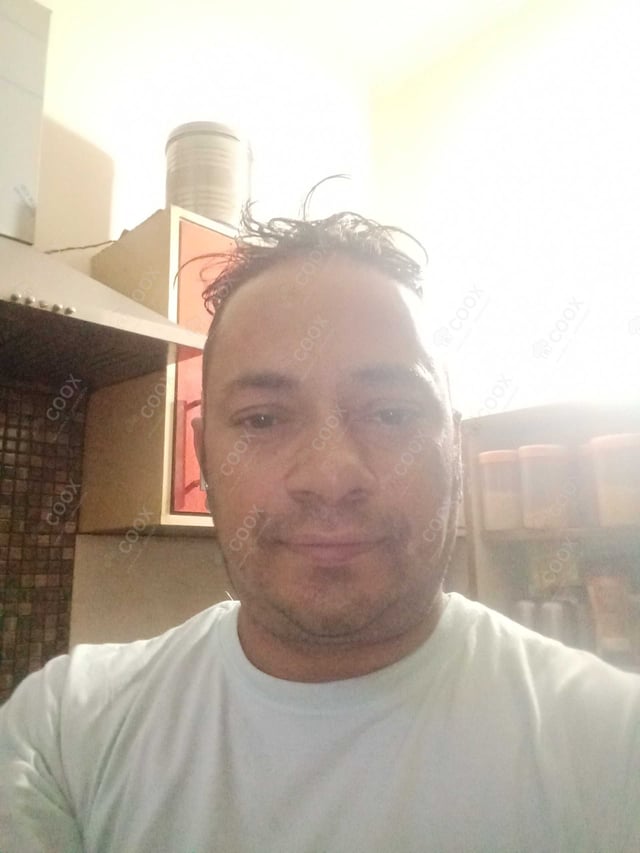 Chef from COOX at bookings. Professional cooks chefs at home