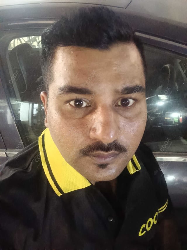Chef from COOX at bookings. Professional cooks chefs at home