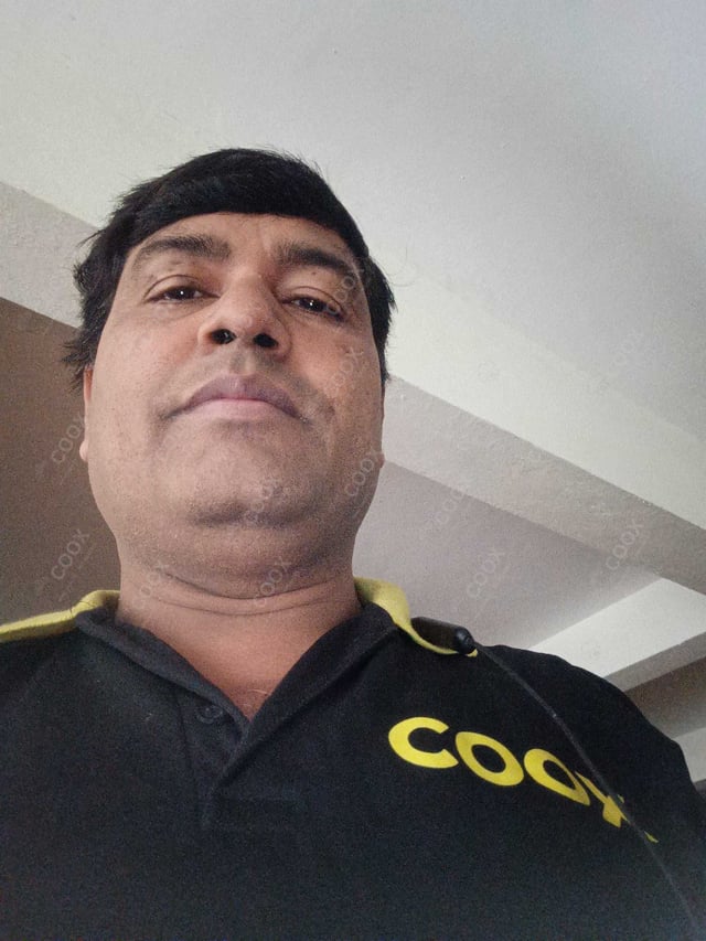 Chef from COOX at bookings. Professional cooks chefs at home