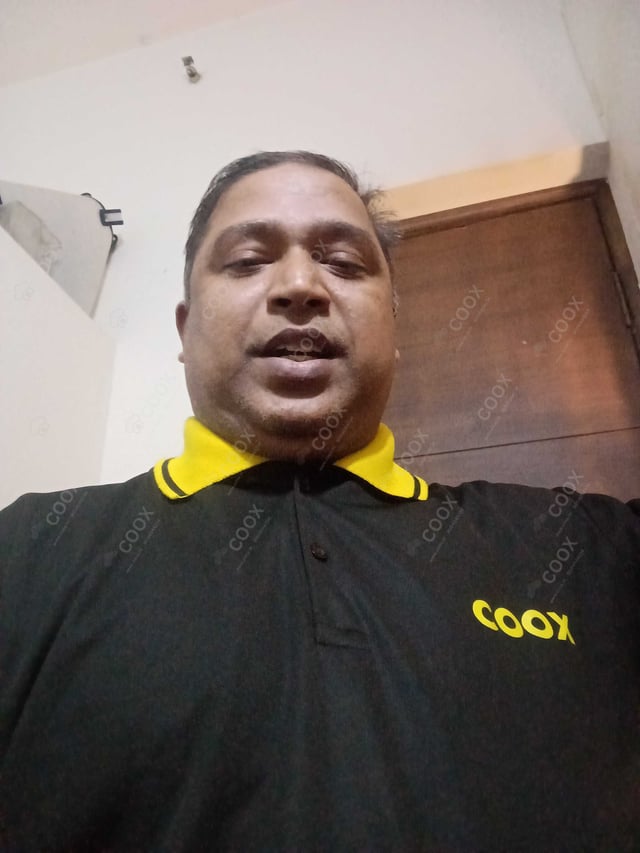 Chef from COOX at bookings. Professional cooks chefs at home
