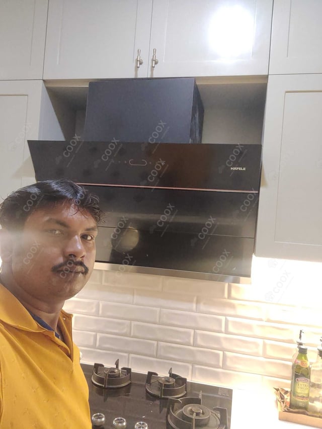 Chef from COOX at bookings. Professional cooks chefs at home