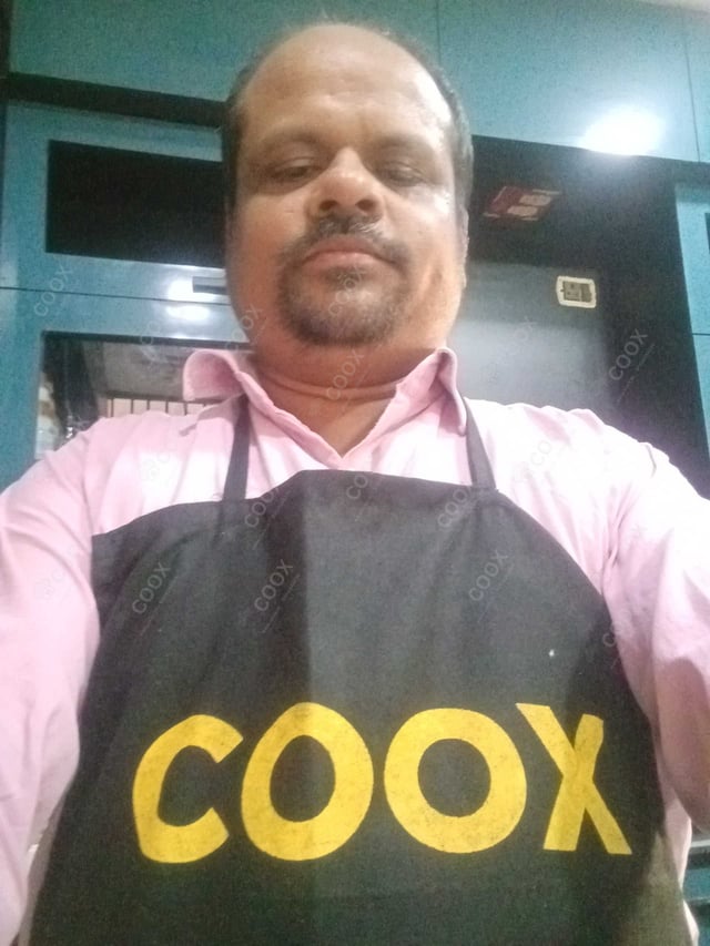 Chef from COOX at bookings. Professional cooks chefs at home