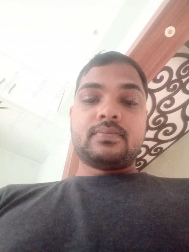 Chef from COOX at bookings. Professional cooks chefs at home