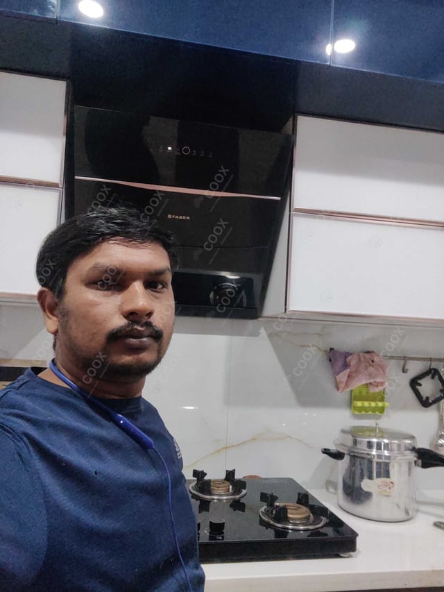 Chef from COOX at bookings. Professional cooks chefs at home