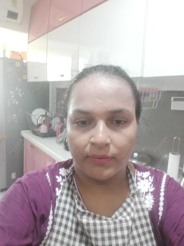 Chef from COOX at bookings. Professional cooks chefs at home