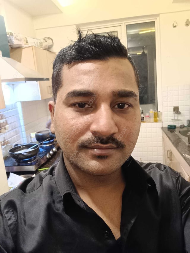 Chef from COOX at bookings. Professional cooks chefs at home
